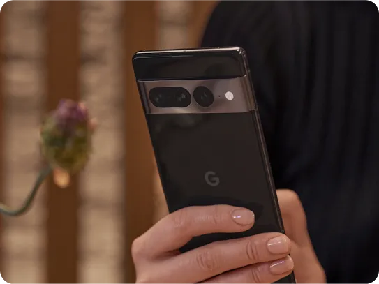 Person holding Pixel phone